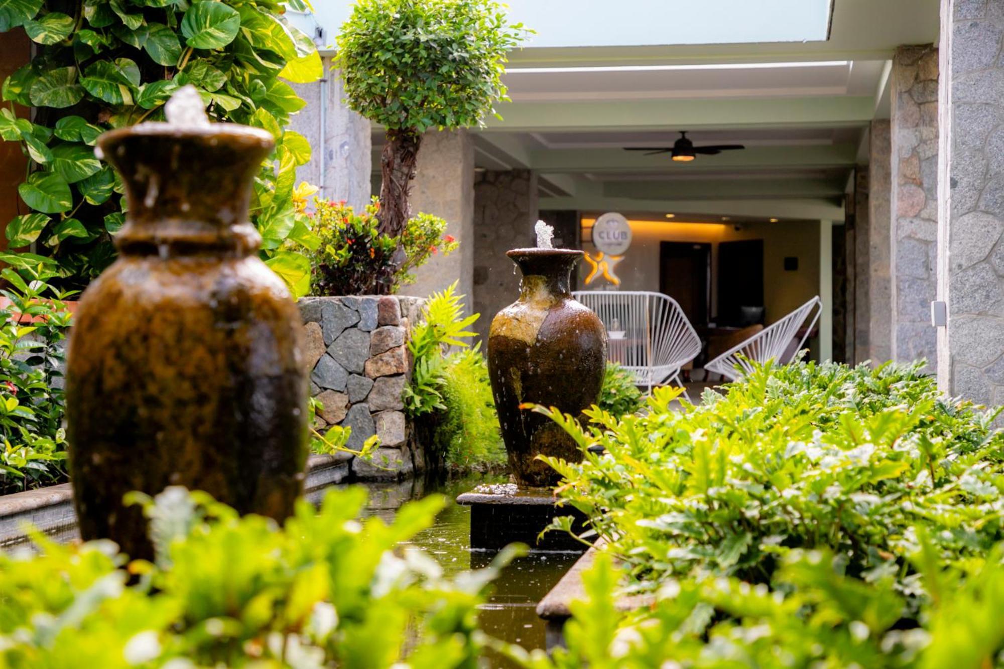 Pierre Mundo Imperial Riviera Diamante Acapulco Hotel Exterior photo